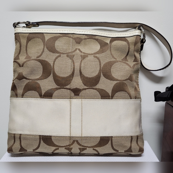 COACH Signature Brown/tan Jacquard Canvas and Patent Leather Zip Tote - Picture 6 of 16